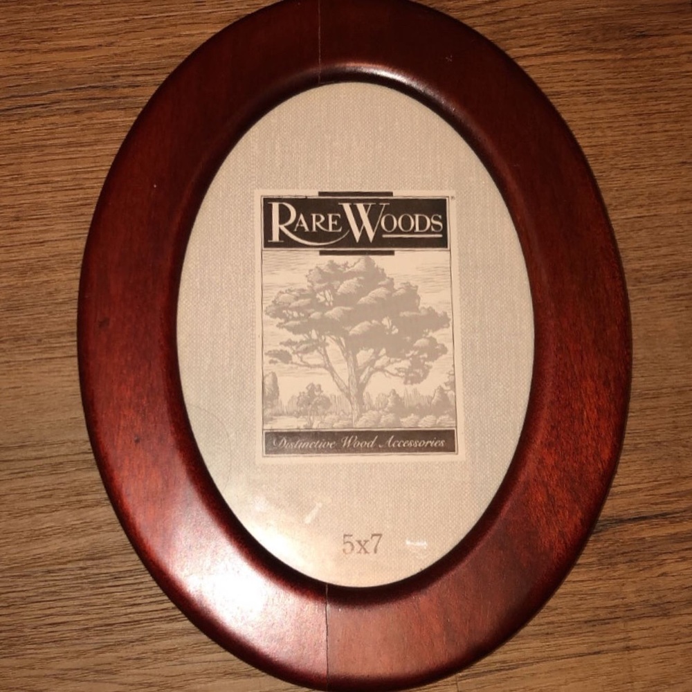 Wooden 5x7 oval frame